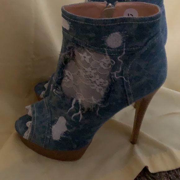Denim Peep toe heels (SOLD) - Picture 2 of 3